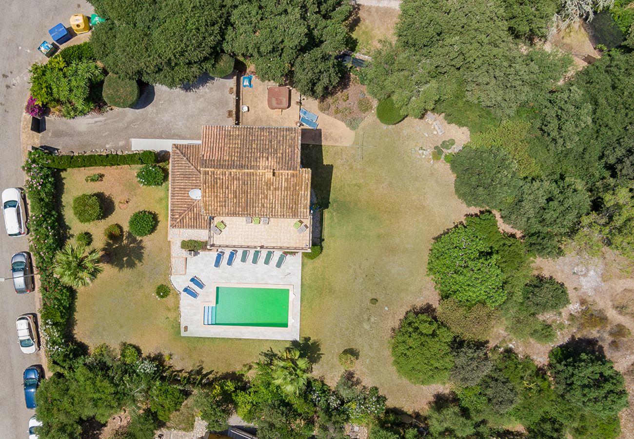 Ferienhaus in Crestatx - Modernes Haus mit Pool Villa Flores auf Mallorca