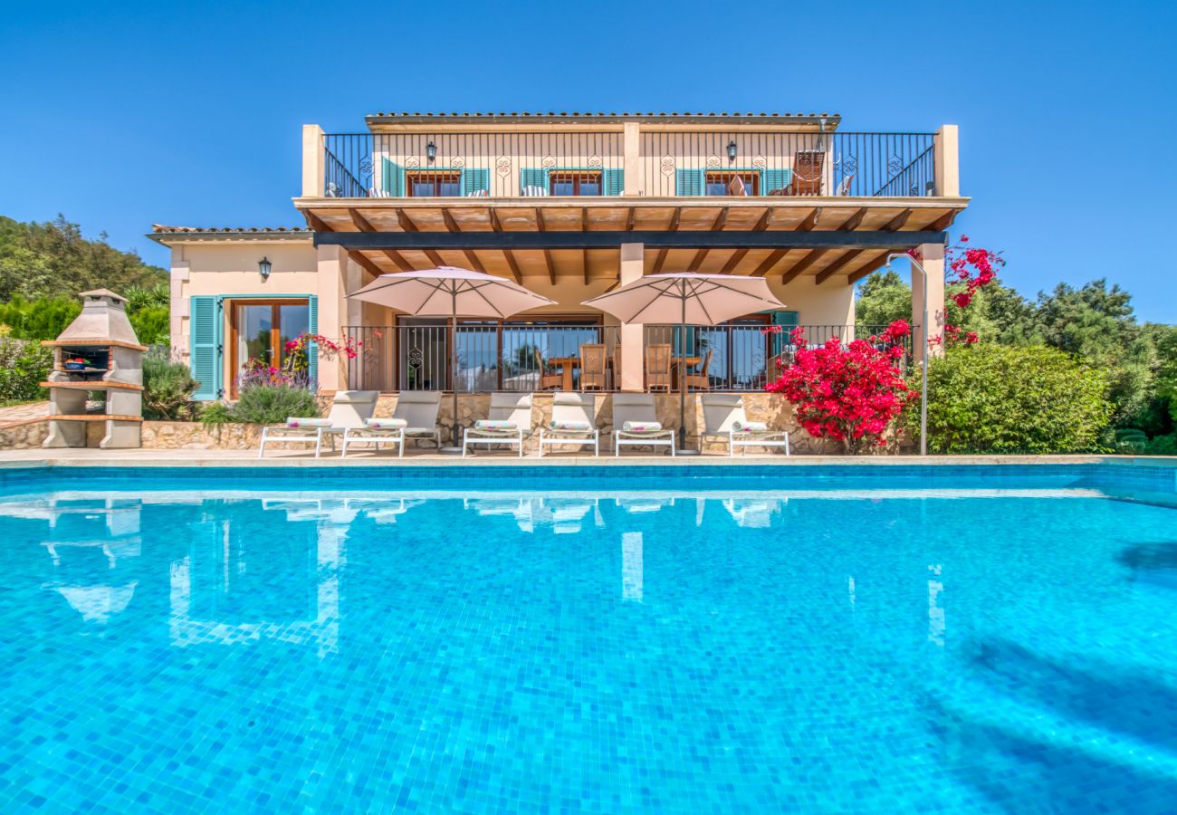 Ferienhaus in Crestatx - Modernes Haus mit Pool Villa Flores auf Mallorca