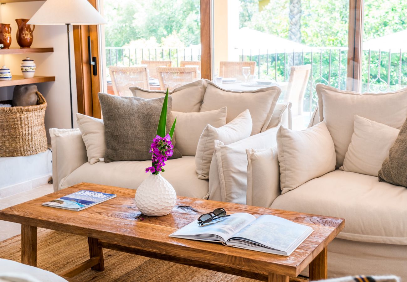 Ferienhaus in Crestatx - Modernes Haus mit Pool Villa Flores auf Mallorca