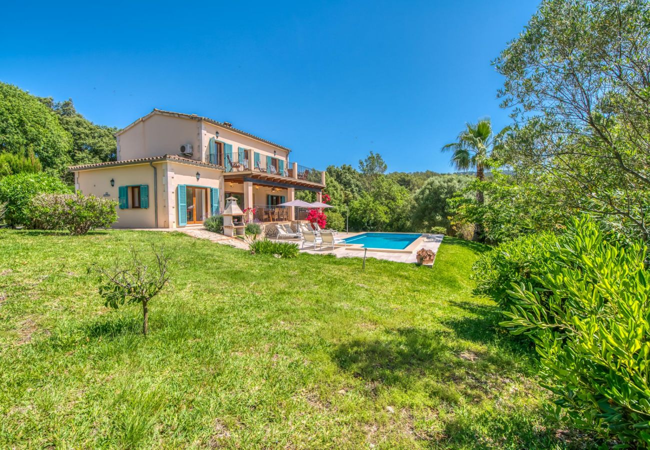 Ferienhaus in Crestatx - Modernes Haus mit Pool Villa Flores auf Mallorca