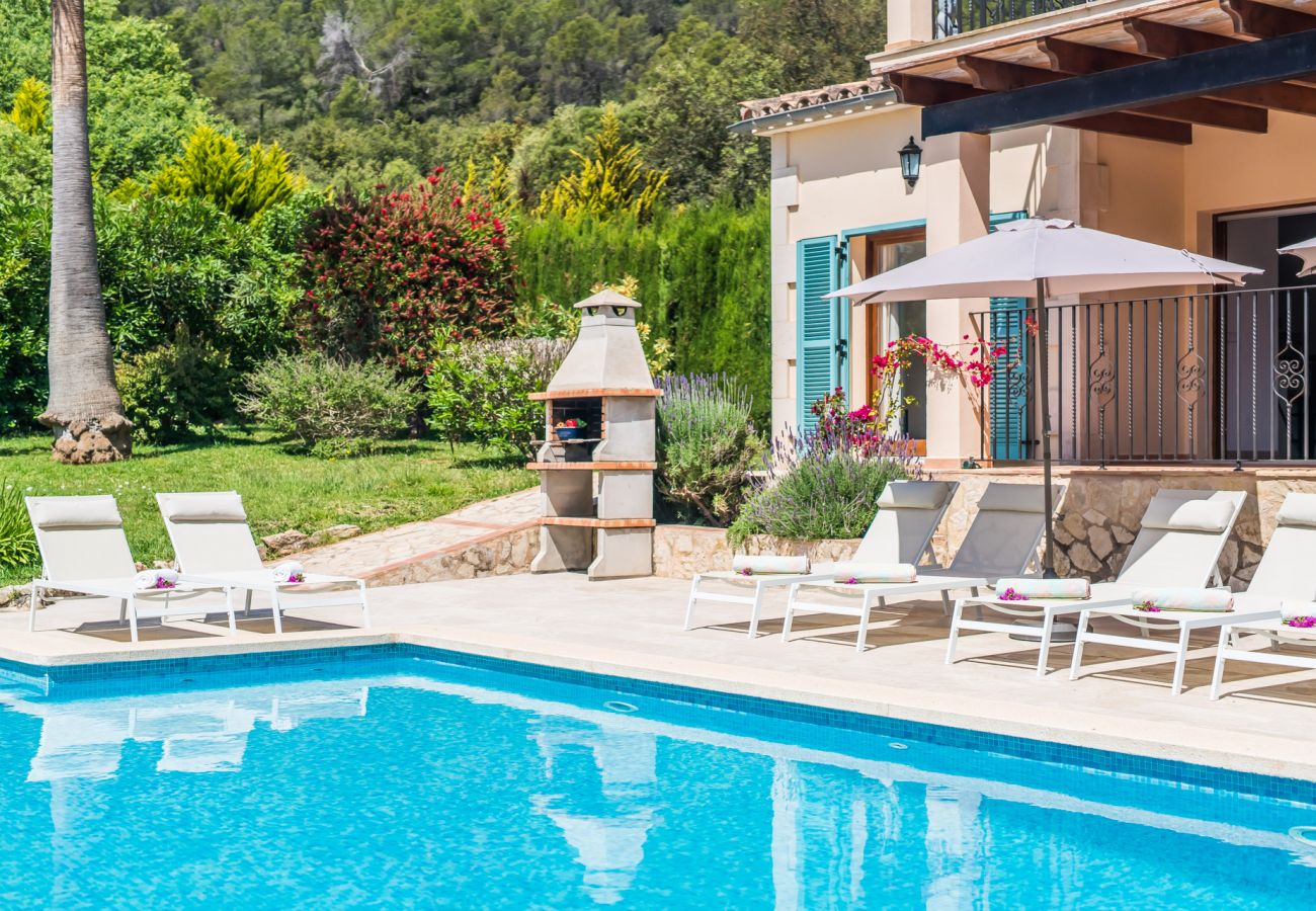 Ferienhaus in Crestatx - Modernes Haus mit Pool Villa Flores auf Mallorca
