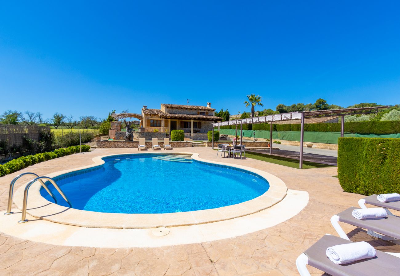 Ferienhaus in Lloret de Vistalegre - Finca Mallorca Sa Sinia mit Pool und Tennisplatz