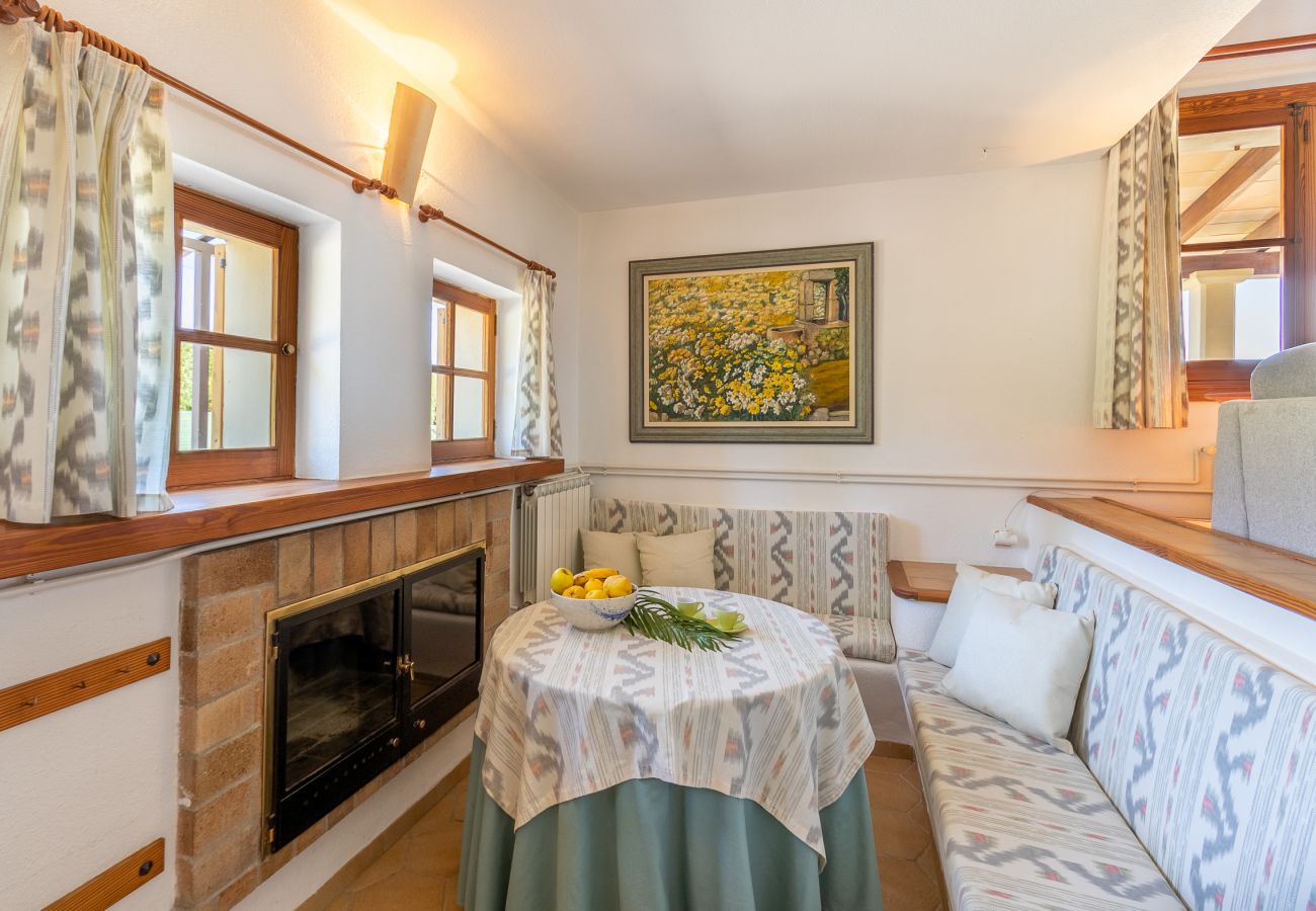 Ferienhaus in Lloret de Vistalegre - Ländliche Finca in Mallorca Sa Sinia mit Pool und Tennisplatz