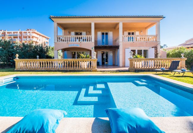 Ferienhaus mit Pool in Alcudia.