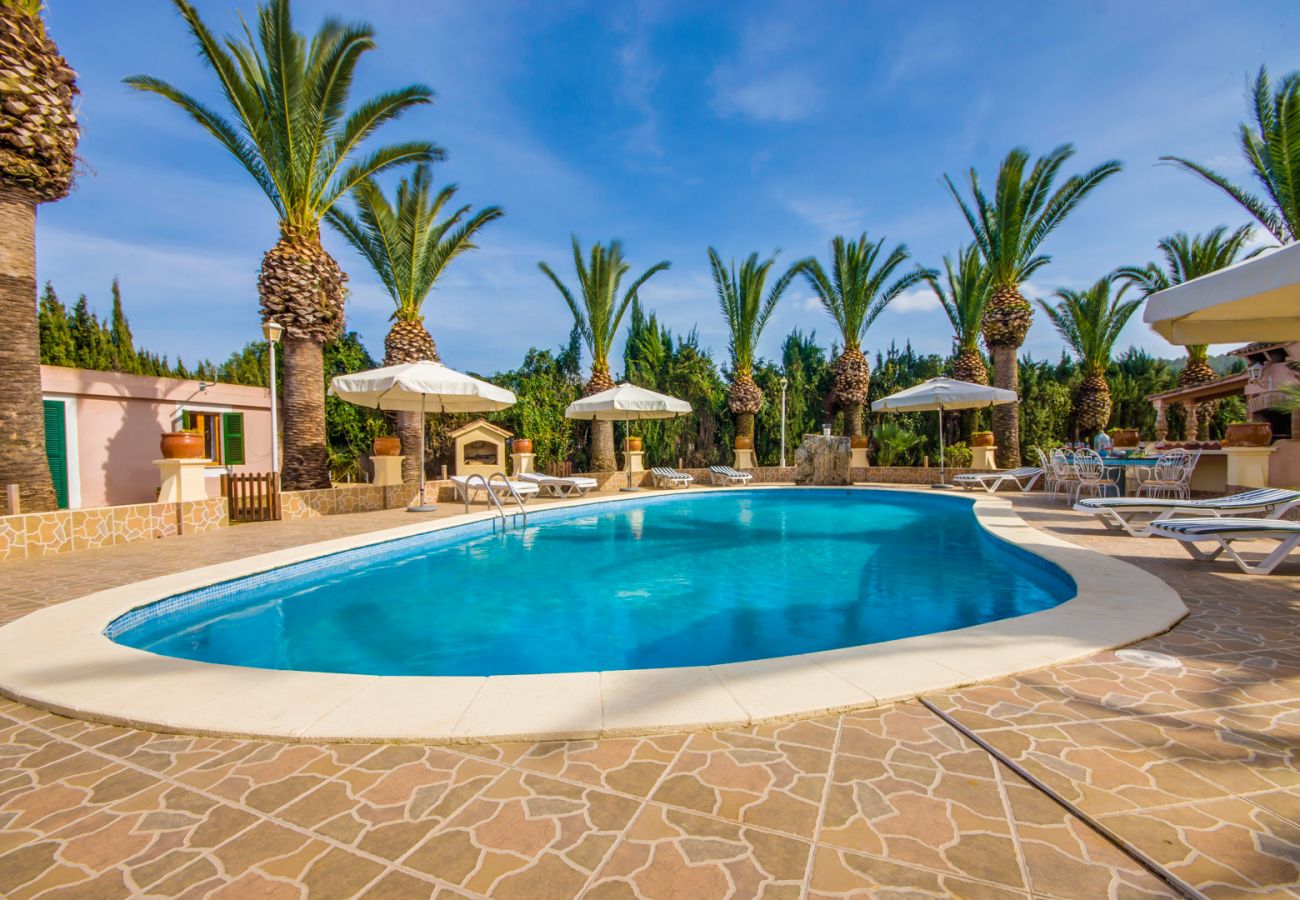 Finca in Alcudia - Große Finca Can Comaro mit Pool in Alcudia