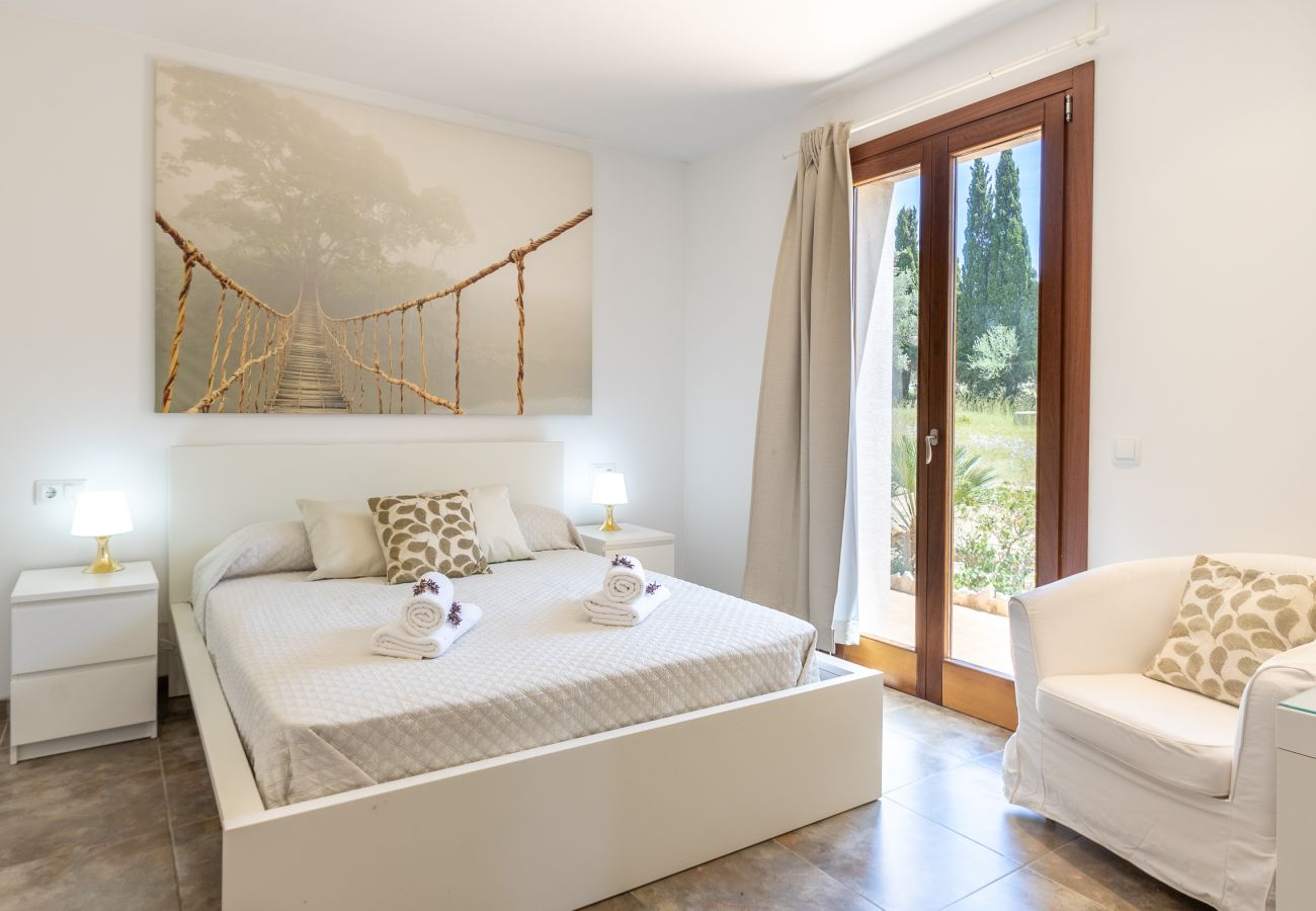 Finca in Alcudia - Finca in Alcudia Son Fe mit Pool und Bergblick