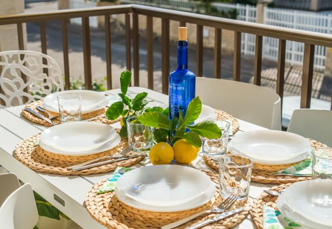 Ferienwohnung in Playa de Muro mit Terrasse