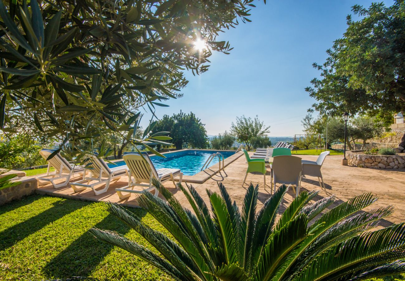 Finca in Inca - Ländliche Villa auf Mallorca Es Putxet mit Schwimmbad 