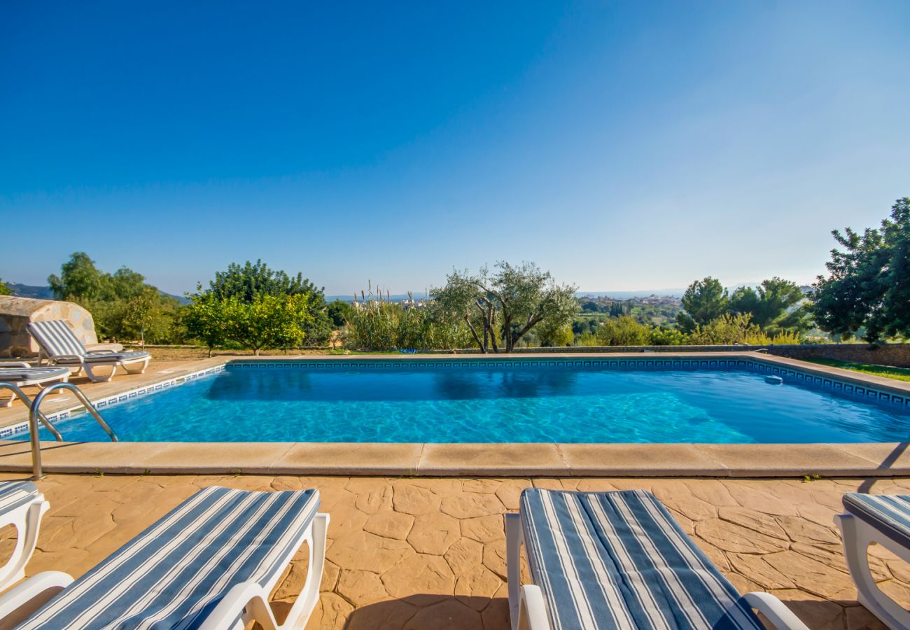 Finca in Inca - Ländliche Villa auf Mallorca Es Putxet mit Schwimmbad 