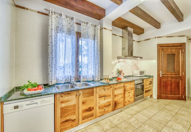 Finca in Petra - Ländliche Finca auf Mallorca El Palmeral mit Pool Finca in Petra - Ländliche Finca auf Mallorca El Palmeral mit Pool