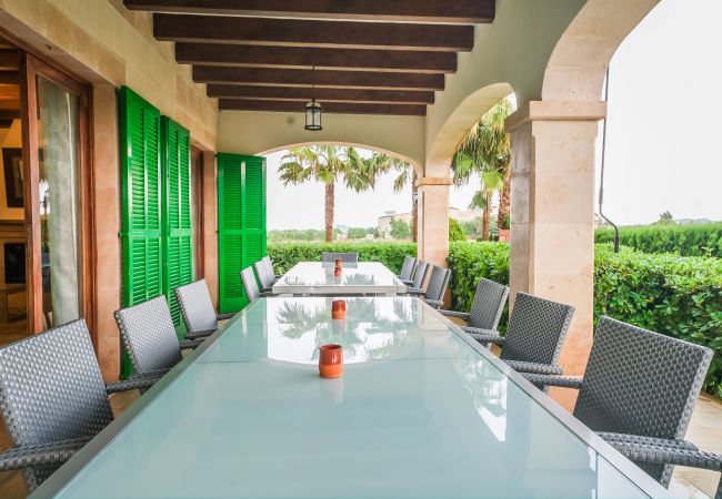 Finca in Petra - Ländliche Finca auf Mallorca El Palmeral mit Pool Finca in Petra - Ländliche Finca auf Mallorca El Palmeral mit Pool