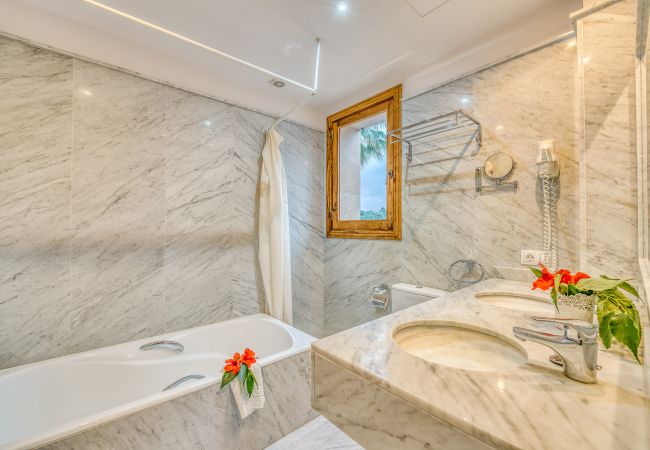 Finca in Petra - Ländliche Finca auf Mallorca El Palmeral mit Pool Finca in Petra - Ländliche Finca auf Mallorca El Palmeral mit Pool