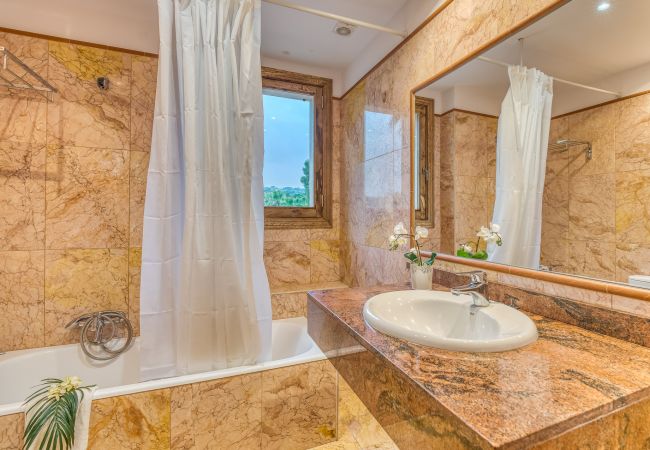 Finca in Petra - Ländliche Finca auf Mallorca El Palmeral mit Pool Finca in Petra - Ländliche Finca auf Mallorca El Palmeral mit Pool