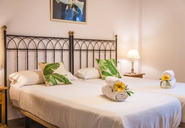 Finca in Petra - Ländliche Finca auf Mallorca El Palmeral mit Pool Finca in Petra - Ländliche Finca auf Mallorca El Palmeral mit Pool