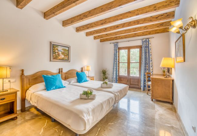 Finca in Petra - Ferienhäuser mit Privatpool und schöne ausblicke auf Mallorca Finca in Petra - Ferienhäuser mit Privatpool und schöne ausblicke auf Mallorca