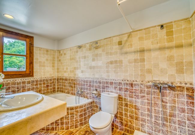 Finca in Petra - Ferienhäuser mit Privatpool und schöne ausblicke auf Mallorca Finca in Petra - Ferienhäuser mit Privatpool und schöne ausblicke auf Mallorca