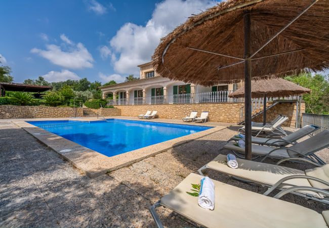 Finca in Petra - Ferienhäuser mit Privatpool und schöne ausblicke auf Mallorca Finca in Petra - Ferienhäuser mit Privatpool und schöne ausblicke auf Mallorca