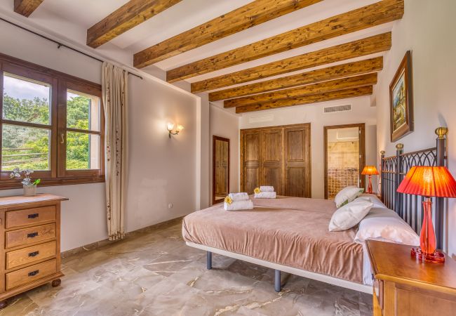 Finca in Petra - Ferienhäuser mit Privatpool und schöne ausblicke auf Mallorca Finca in Petra - Ferienhäuser mit Privatpool und schöne ausblicke auf Mallorca