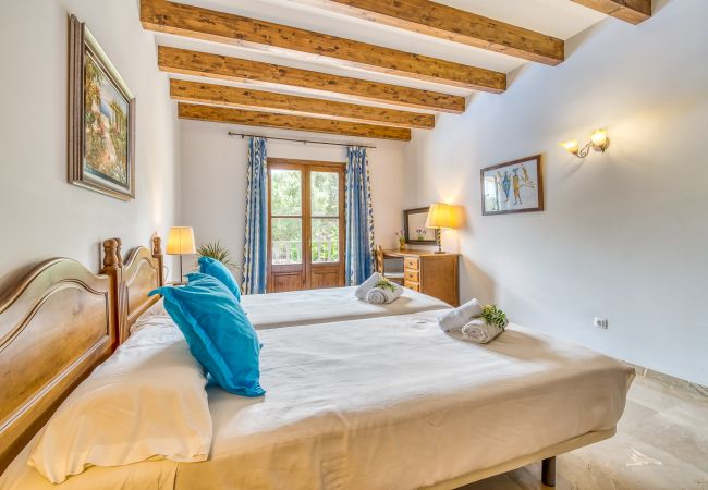 Finca in Petra - Ferienhäuser mit Privatpool und schöne ausblicke auf Mallorca Finca in Petra - Ferienhäuser mit Privatpool und schöne ausblicke auf Mallorca
