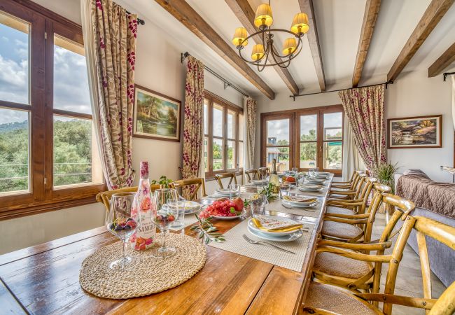 Finca in Petra - Ferienhäuser mit Privatpool und schöne ausblicke auf Mallorca Finca in Petra - Ferienhäuser mit Privatpool und schöne ausblicke auf Mallorca