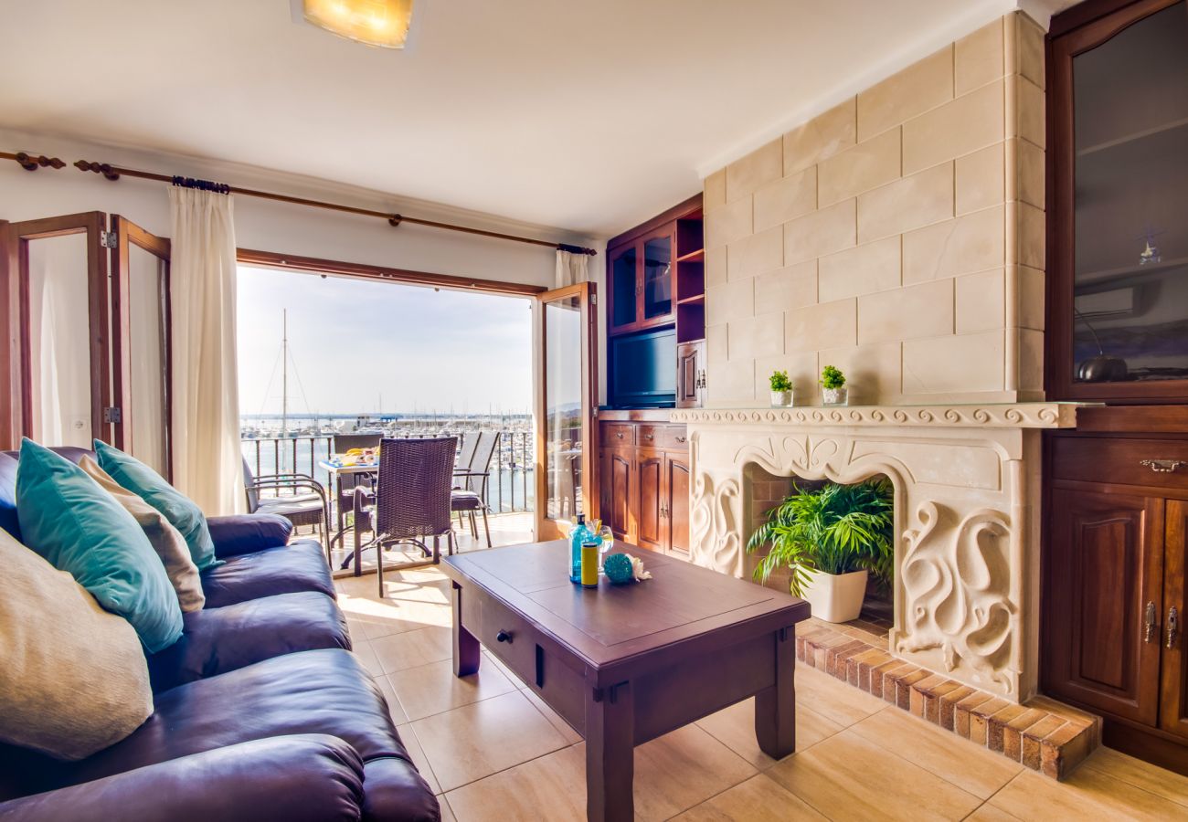 Ferienwohnung in Alcudia - Helles Apartment mit Meerblick in herrlicher Lage und mit Klimaanlage