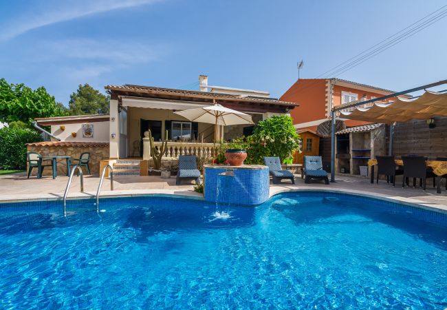 Ferienhaus mit privatem Pool in Alcudia.
