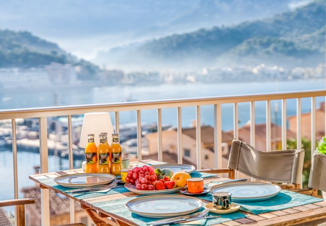 Ferienwohnung in Port de Sóller - Apartment Santa Catalina 46 in Puerto Soller mit Meerblick Ferienwohnung in Port de Sóller - Apartment Santa Catalina 46 in Puerto Soller mit Meerblick