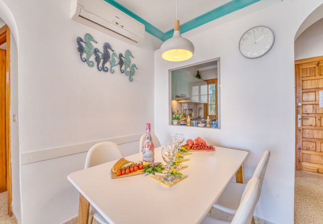 Ferienwohnung in Alcúdia - Blue Bay Wohnung mit Schwimmbad in Alcudia Strand Ferienwohnung in Alcúdia - Blue Bay Wohnung mit Schwimmbad in Alcudia Strand