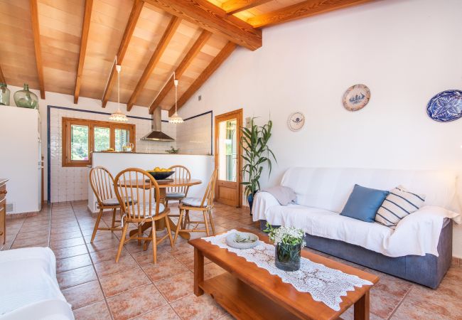 Ferienwohnung in Capdepera - Ländliche Wohnung mit Pool Can Petit auf Mallorca