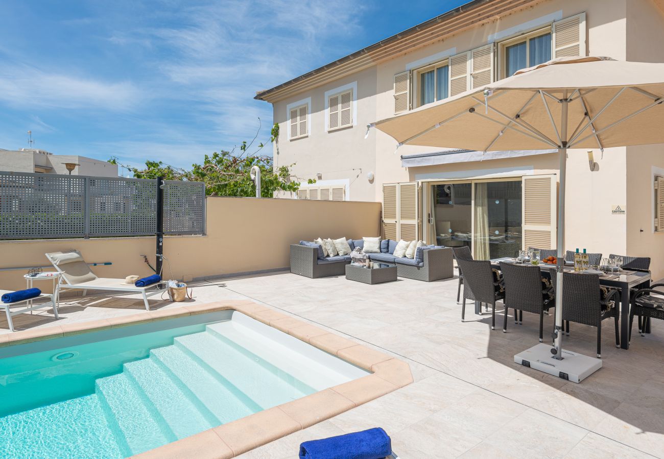 Ferienhaus in Muro - Villa Hilary mit privatem Pool in der Nähe des Strandes von Muro