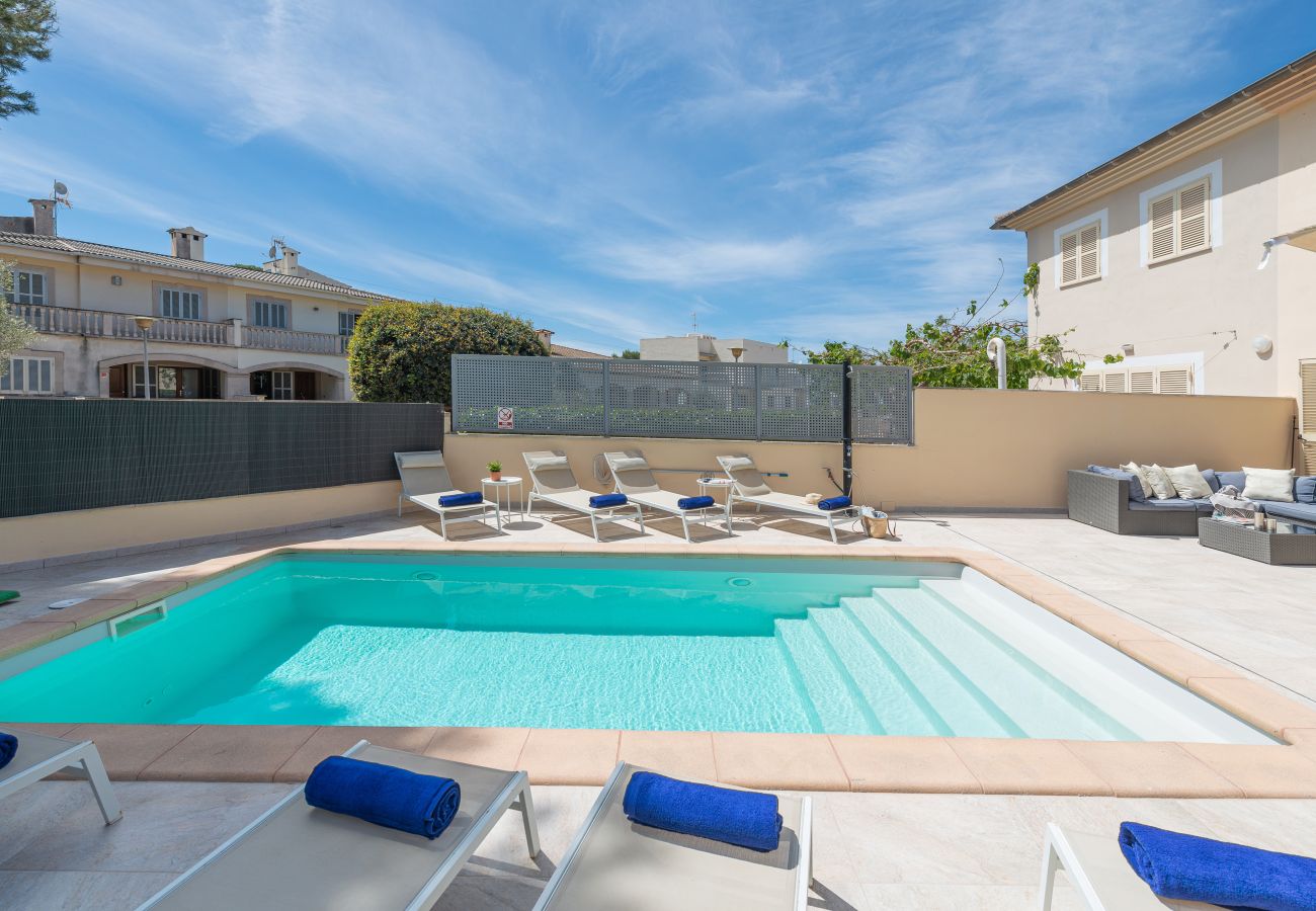 Ferienhaus in Muro - Villa Hilary mit privatem Pool in der Nähe des Strandes von Muro