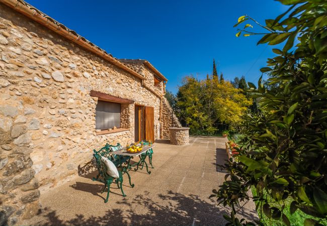 Finca in Buger - Rustikale Finca mit Pool Cas Mut in Mallorca Finca in Buger - Rustikale Finca mit Pool Cas Mut in Mallorca