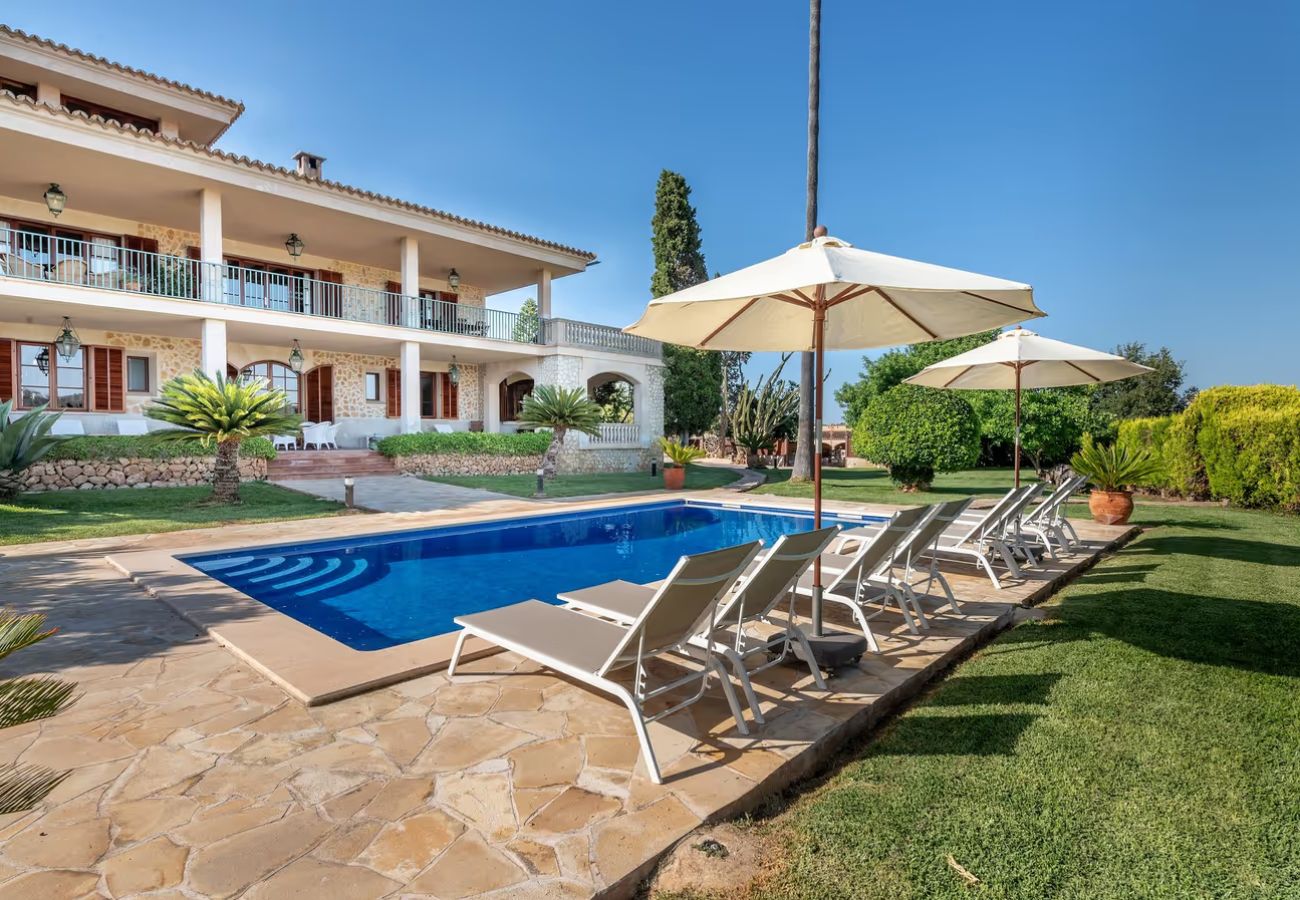 Exklusive Ferienunterkunft in Costitx mit großem Pool und Garten