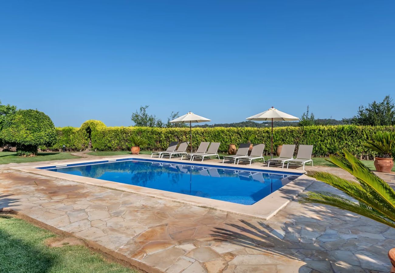 Ferienhaus in Costitx - Ländliche Finca Son Tomasset auf Mallorca mit Schwimmbad