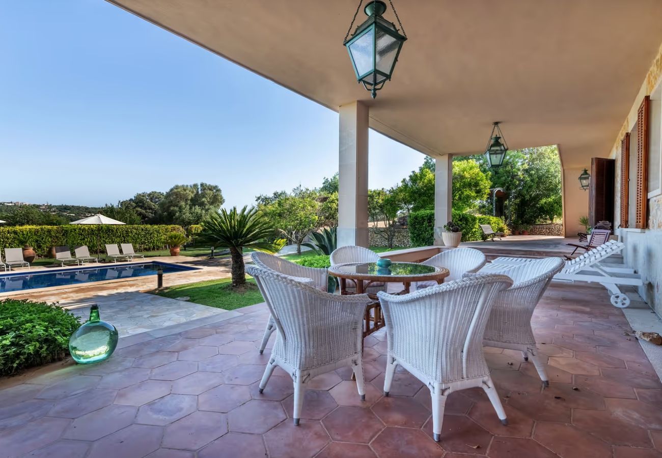Ferienhaus in Costitx - Ländliche Finca Son Tomasset auf Mallorca mit Schwimmbad