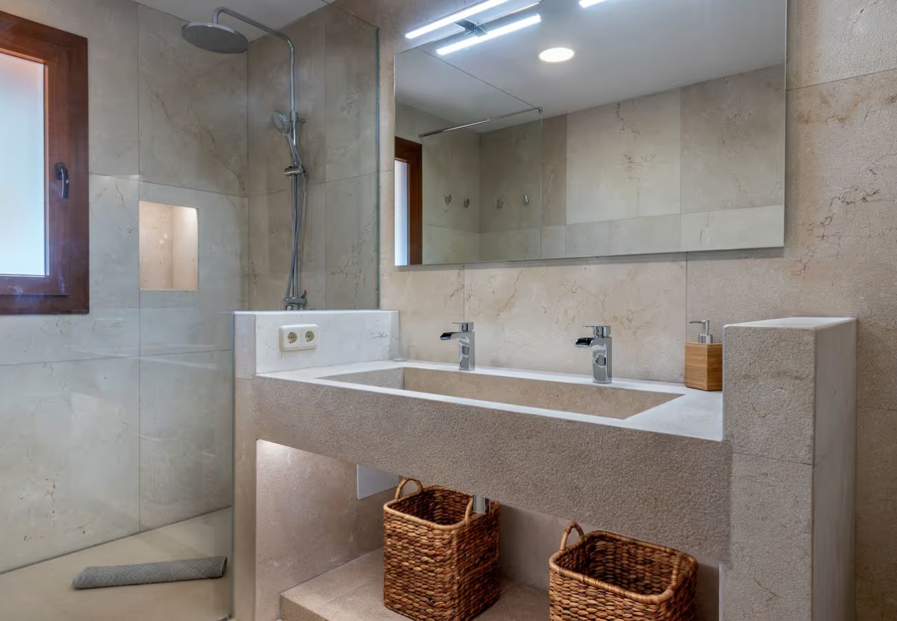 Ferienhaus in Costitx - Ländliche Finca Son Tomasset auf Mallorca mit Schwimmbad