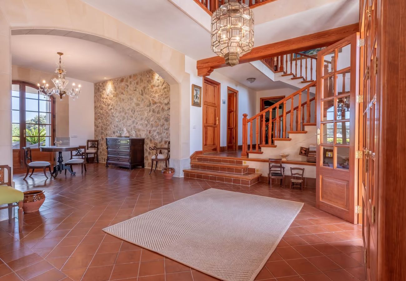 Ferienhaus in Costitx - Ländliche Finca Son Tomasset auf Mallorca mit Schwimmbad