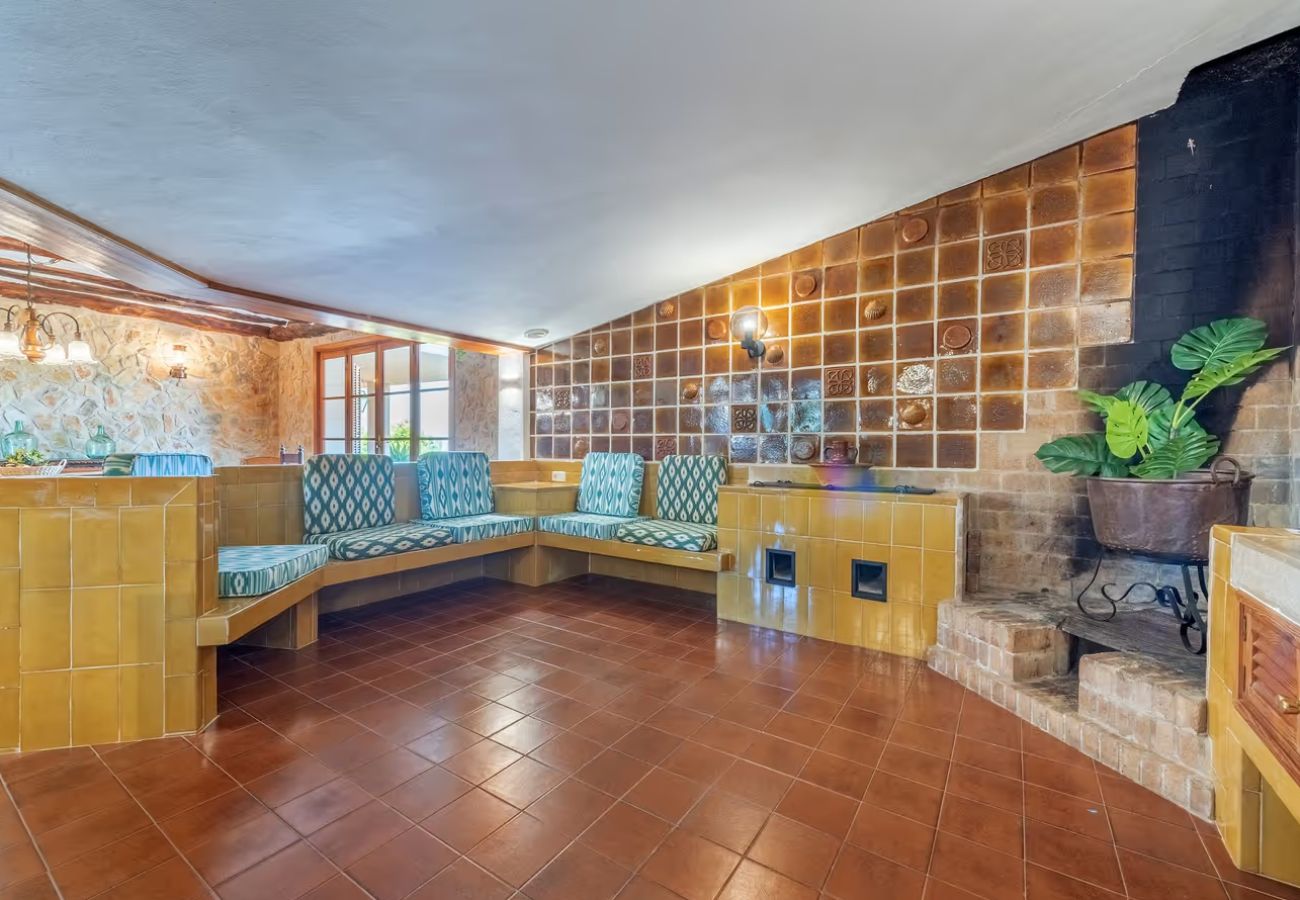 Ferienhaus in Costitx - Ländliche Finca Son Tomasset auf Mallorca mit Schwimmbad