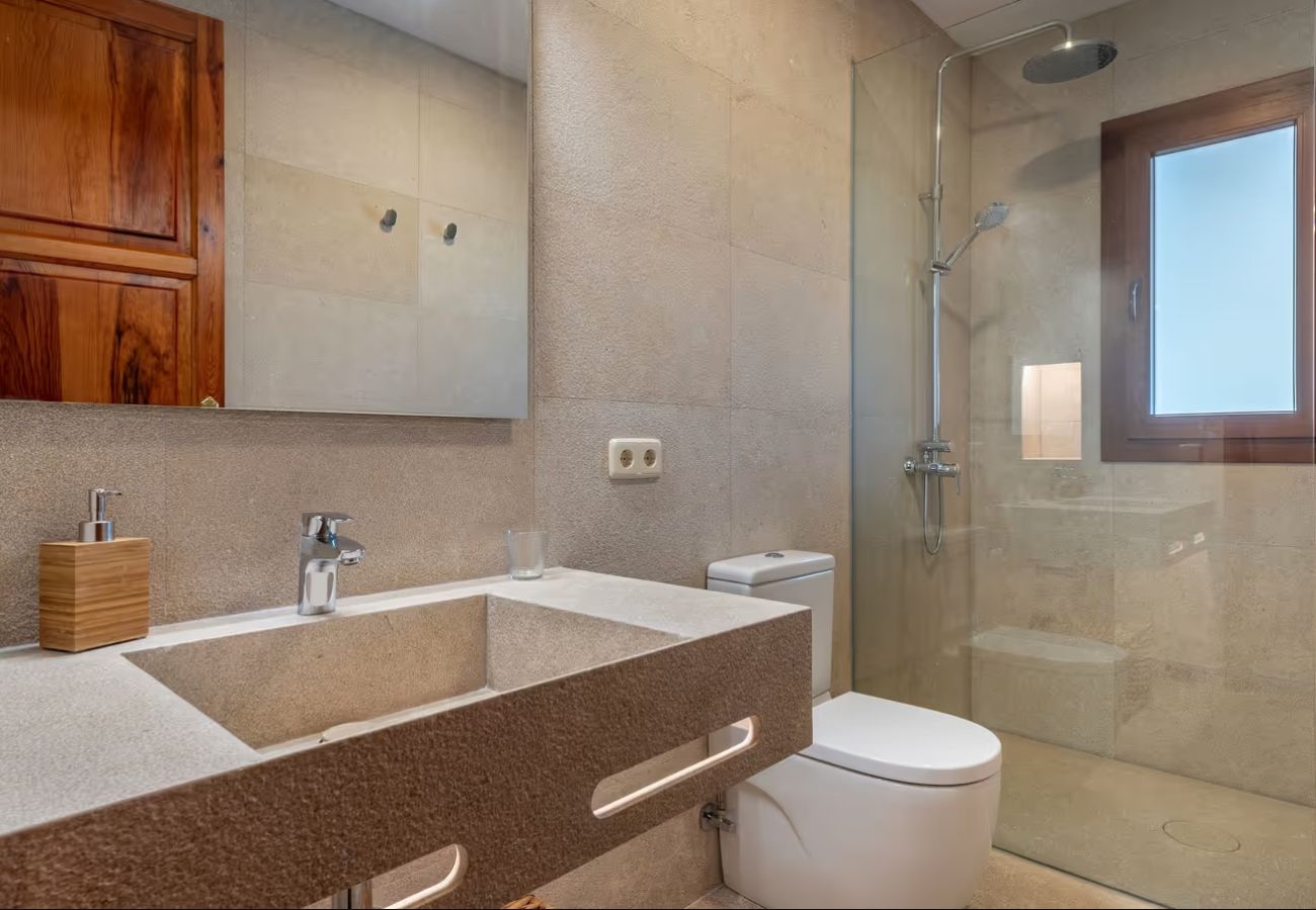 Ferienhaus in Costitx - Ländliche Finca Son Tomasset auf Mallorca mit Schwimmbad