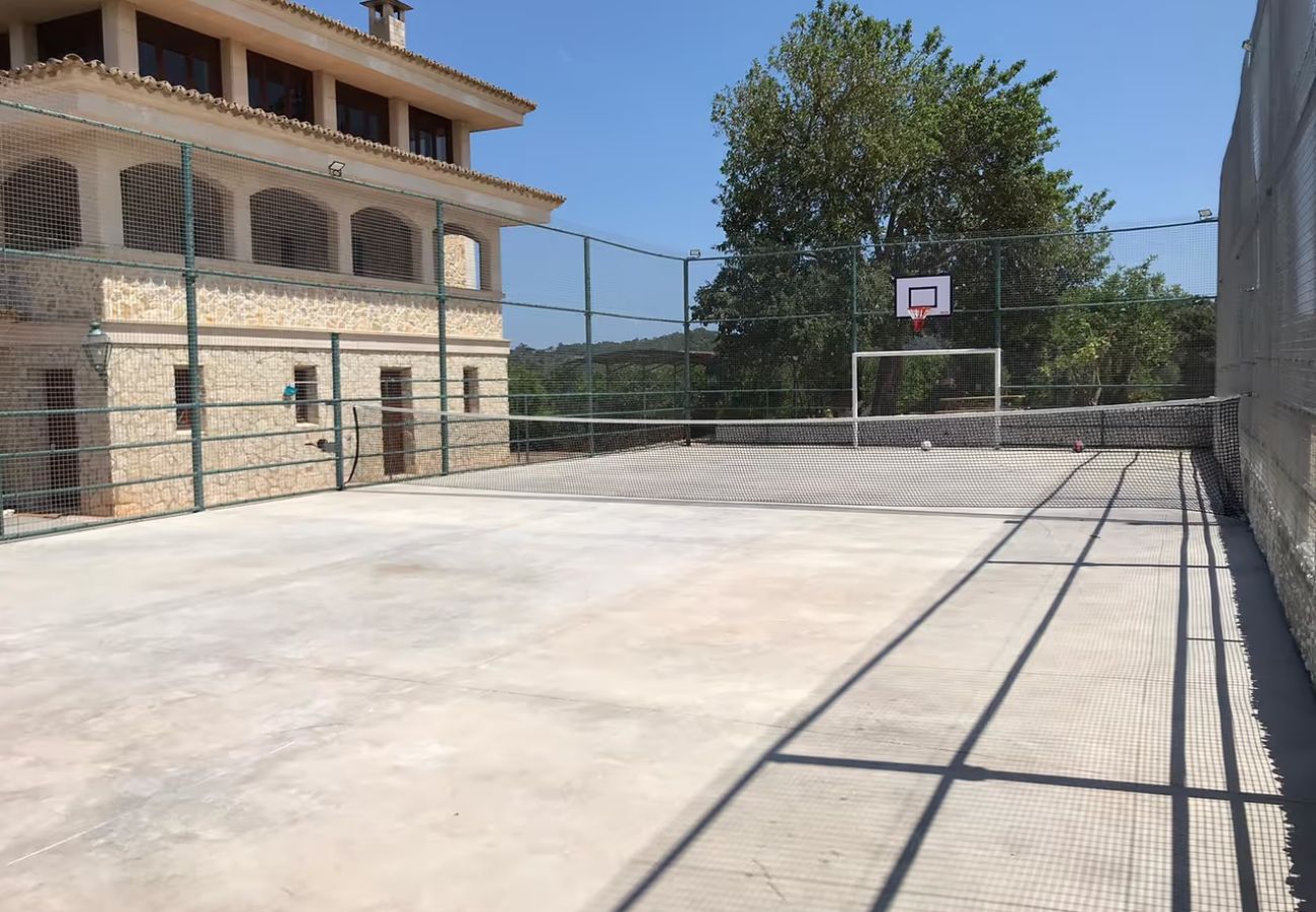 Ferienhaus in Costitx - Ländliche Finca Son Tomasset auf Mallorca mit Schwimmbad