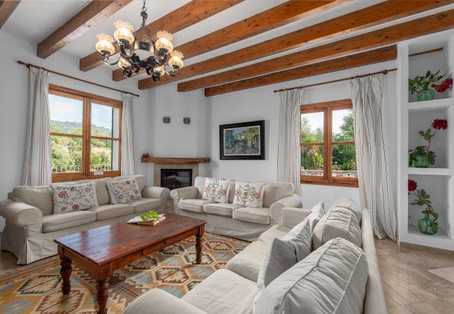 Finca in Petra - Ländliche Finca Son Capellet auf Mallorca mit Schwimmbad und Grill Finca in Petra - Ländliche Finca Son Capellet auf Mallorca mit Schwimmbad und Grill