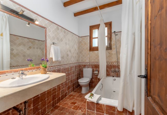 Finca in Petra - Ländliche Finca Son Capellet auf Mallorca mit Schwimmbad und Grill Finca in Petra - Ländliche Finca Son Capellet auf Mallorca mit Schwimmbad und Grill