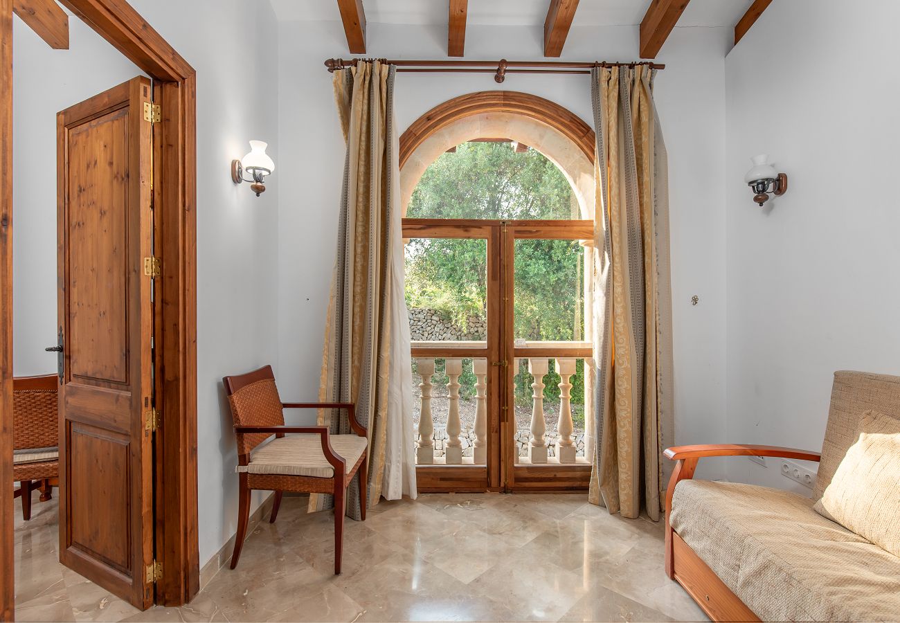 Finca in Petra - Ländliche Finca Son Capellet auf Mallorca mit Schwimmbad und Grill