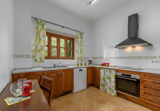 Finca in Petra - Rustikale Finca mit privatem Pool und Blick auf Son March auf Mallorca Finca in Petra - Rustikale Finca mit privatem Pool und Blick auf Son March auf Mallorca