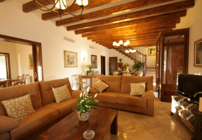 Finca in Petra - Ländliche Finca auf Mallorca Sa Sinia Petra mit Pool Finca in Petra - Ländliche Finca auf Mallorca Sa Sinia Petra mit Pool