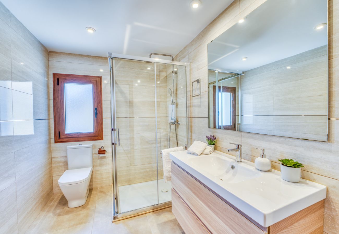 Ferienhaus in Sa Pobla - Villa Placeta auf Mallorca mit Pool und Grill