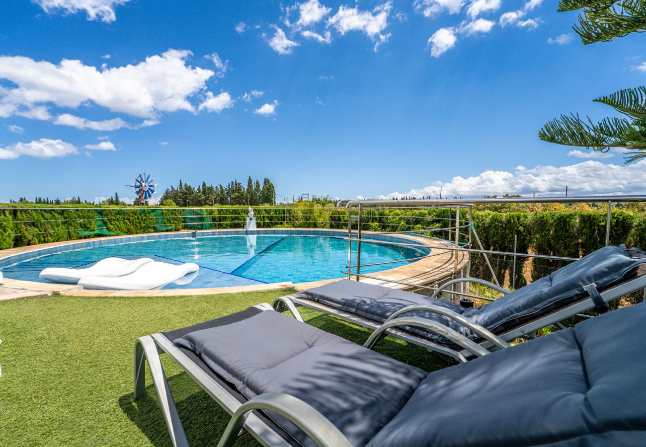 Finca in Llubi - Finca mit Pool Can Pintat auf Mallorca