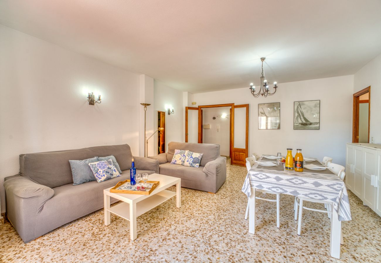 Ferienwohnung in Alcudia - Apartment Curling mit Balkon in Strandnähe in Alcúdia