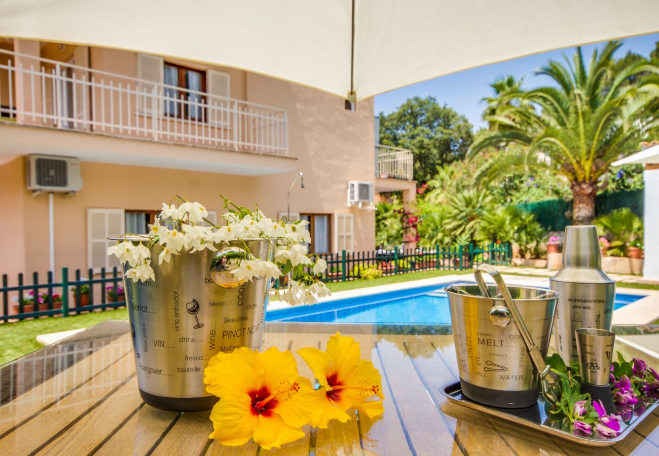 Gran casa de vacaciones en Puerto de Alcudia con piscina privada