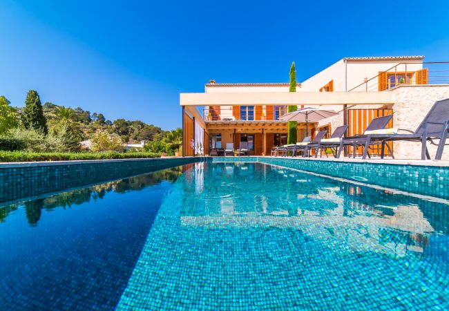 Finca en la naturaleza Sa Vinyeta piscina Mallorca